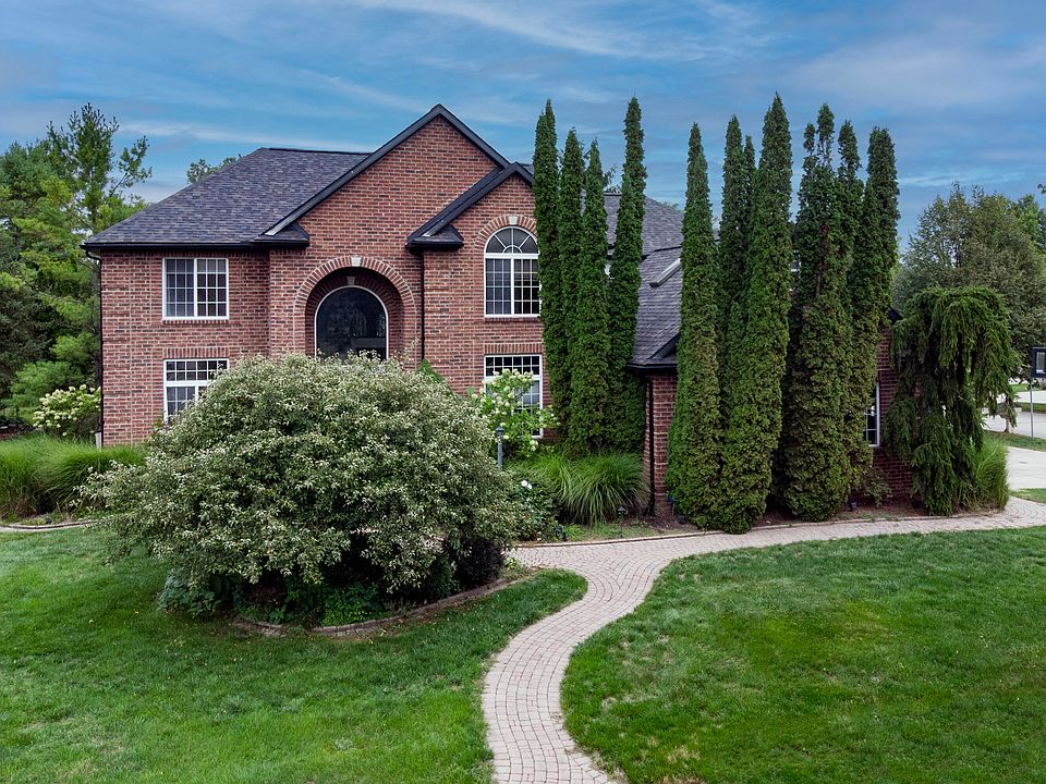 1st image of 2255 Radcliffe Dr