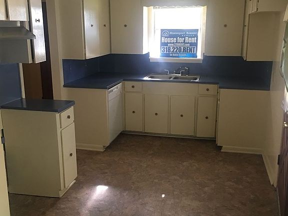 2nd image of 8943 Hilton Dr