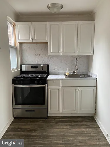 217 Sansom St Photo 1