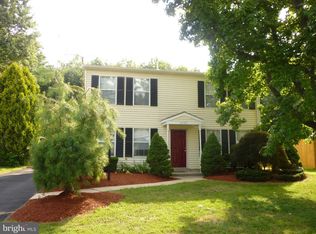 14452 Simmons Ln, Woodbridge, VA 22193