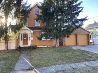 13 Mehrhof Rd, Little Ferry, NJ 07643