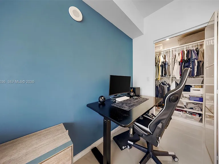 3030 NE 188th St #602 — Photo 36