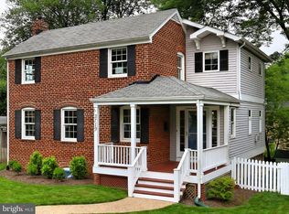 2719 N Edison St, Arlington, VA 22207