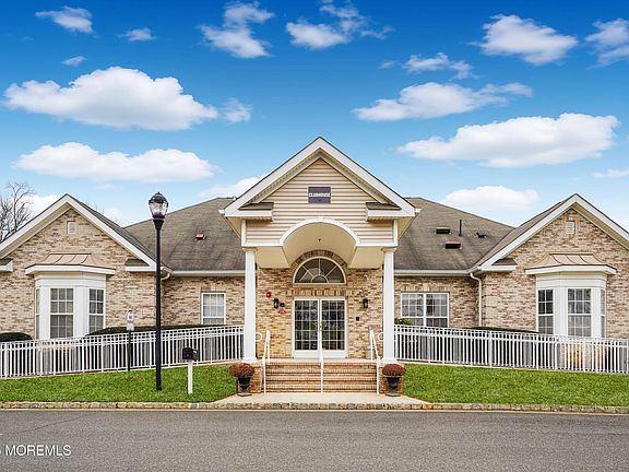 2nd image of 108 Picadilly Drive #108
