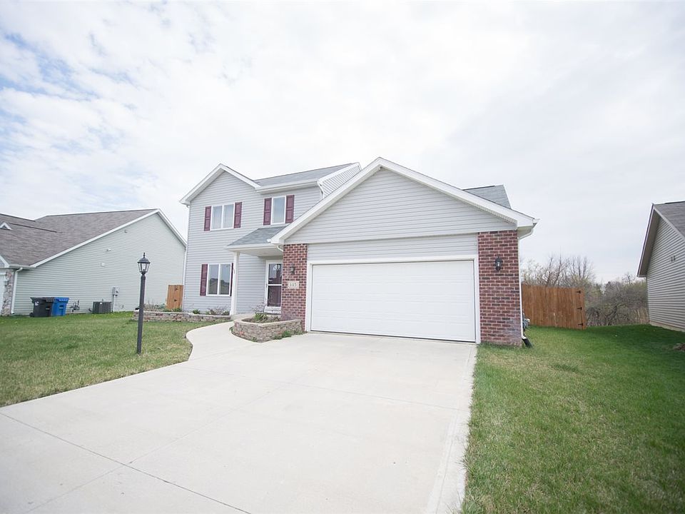 1st image of 145 W Cambridge Dr