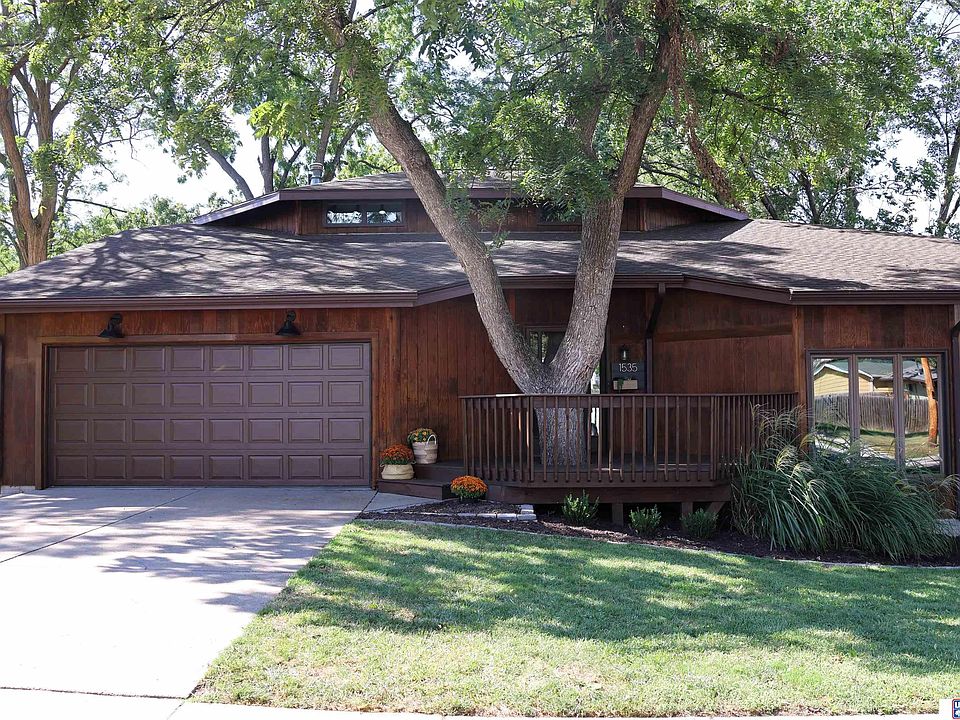1st image of 1535 N 69th St