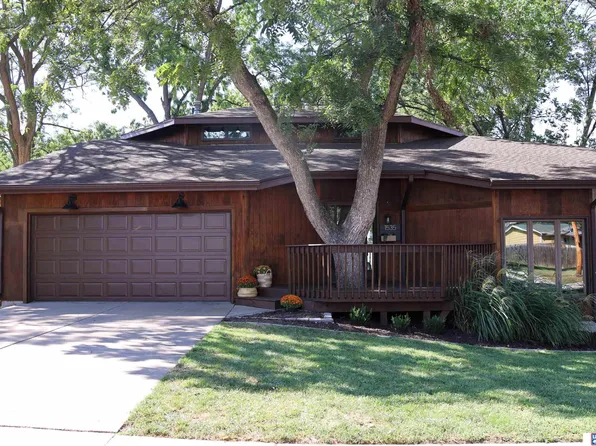 1535 N 69th St, Lincoln, NE 68505