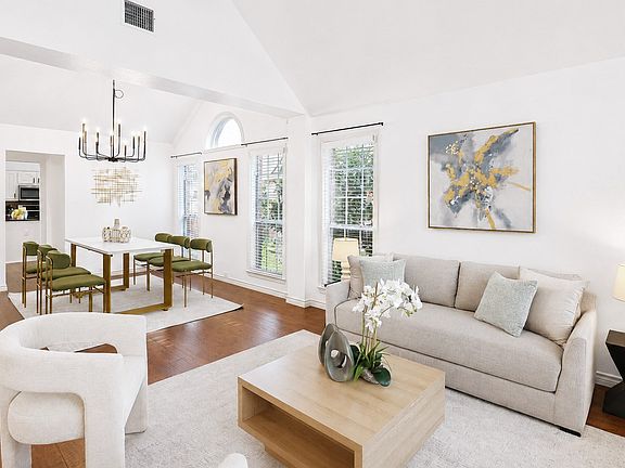 4th image of 306 Fairfax Dr