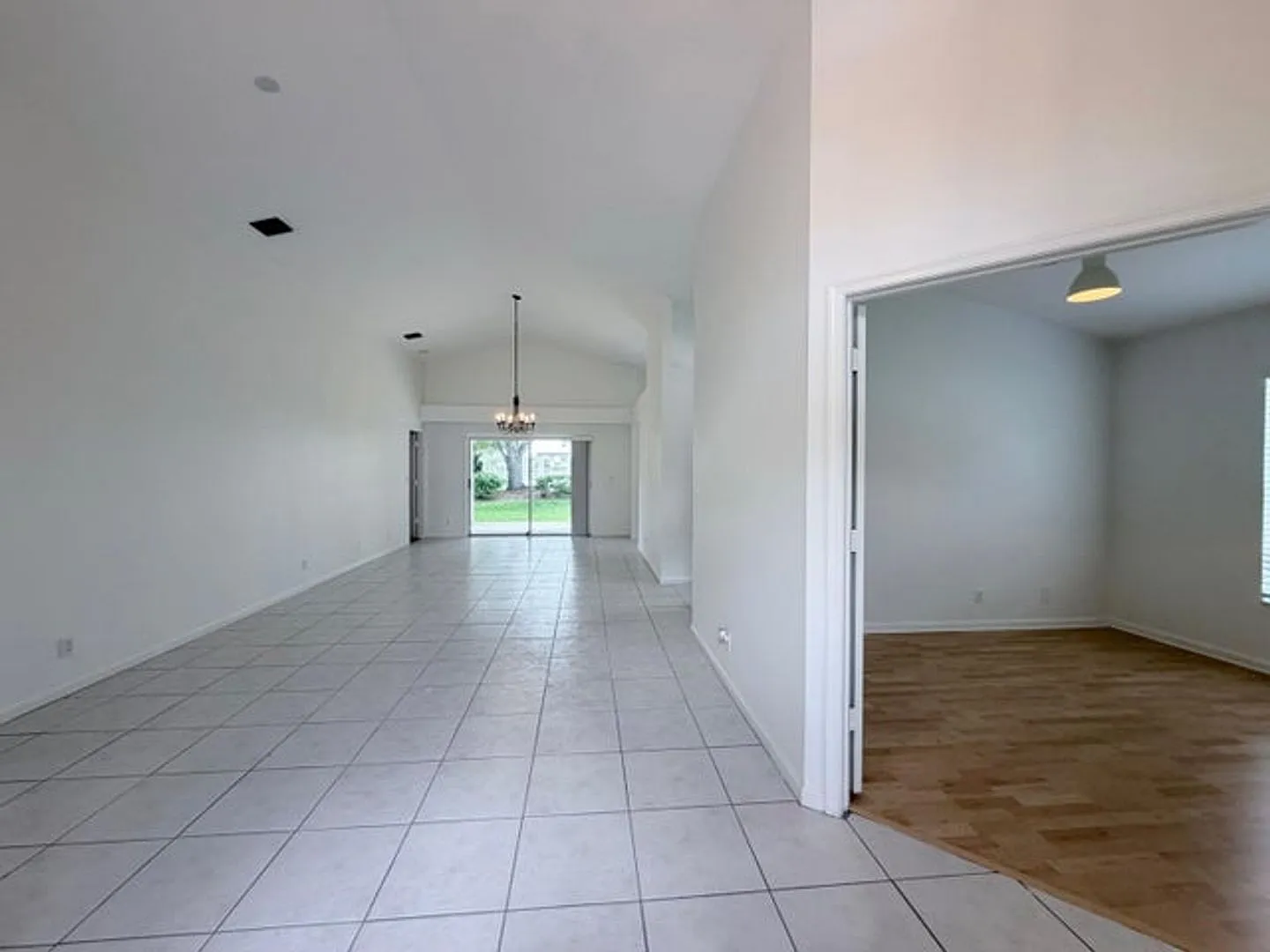 1975 Oak Berry Circle, Wellington, FL 33414 - 6115 — Photo 4