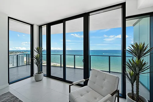 1116 N Ocean Blvd Photo 1