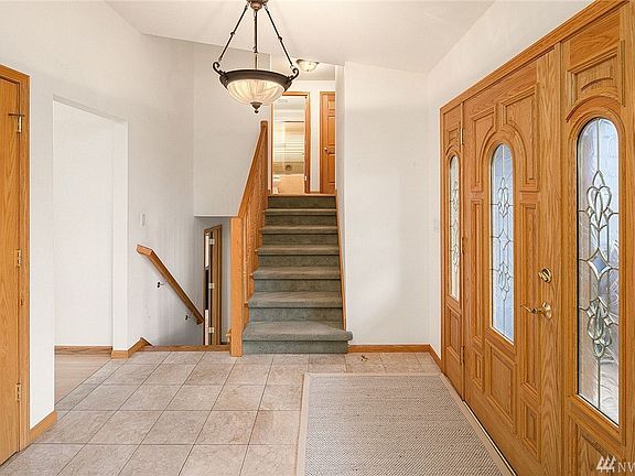 2nd image of 8845 SE 36th St