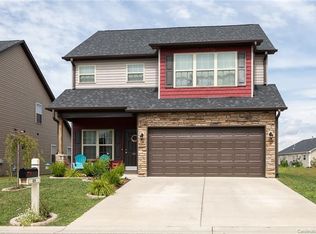 69 N River Rd, Fletcher, NC 28732