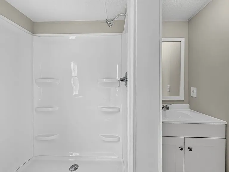 9009 Dorchester Ln — Photo 17