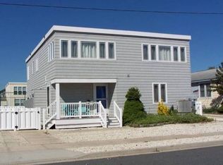 35 19th St W, Avalon, NJ 08202