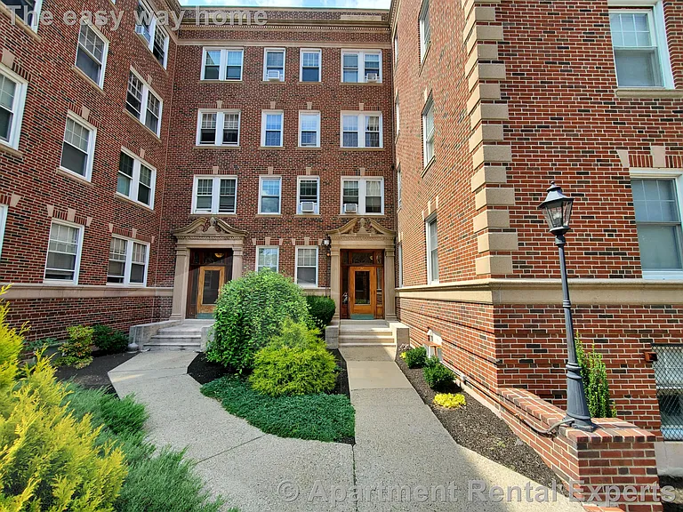 22 Concord Ave #14 — Photo 8