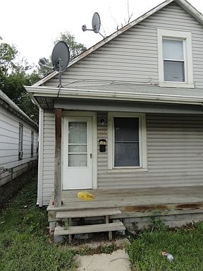 1st image of 1112 S Sheffield Ave