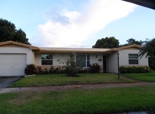 1930 Arcadia Dr, Hollywood, FL 33023