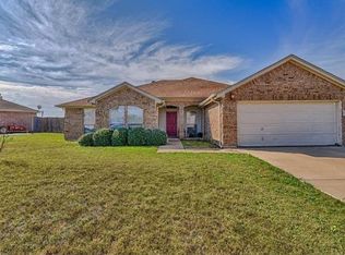 1809 Sabine Dr, Midlothian, TX 76065