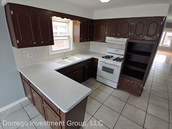 3rd image of 287 Yates Ave #1