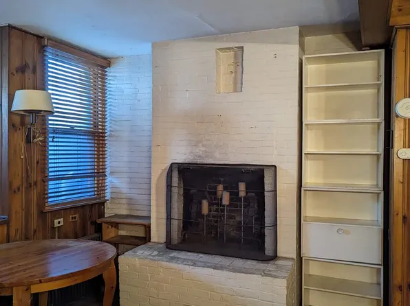 127 Bay State Road*CHENK*, 127 Bay State Rd #B, Boston, MA 02215