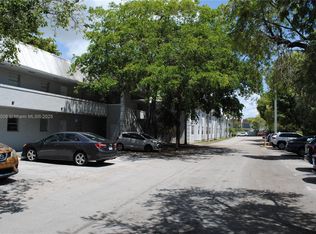 17255 SW 95th Ave #J125, Miami, FL 33157