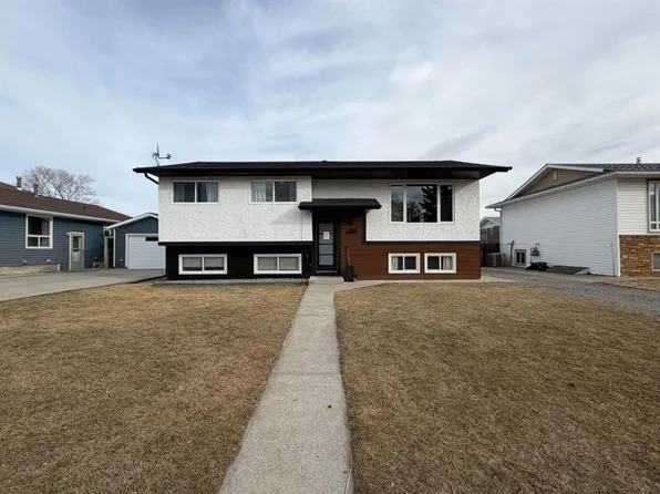 2106 S 7th Ave, Fort Macleod, AB T0L 0Z0