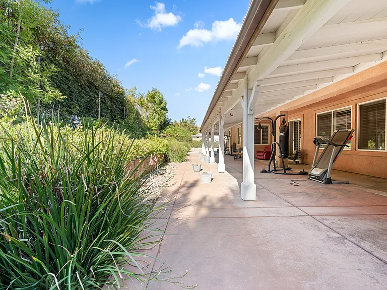 5512 Las Brisas Ter — Photo 25