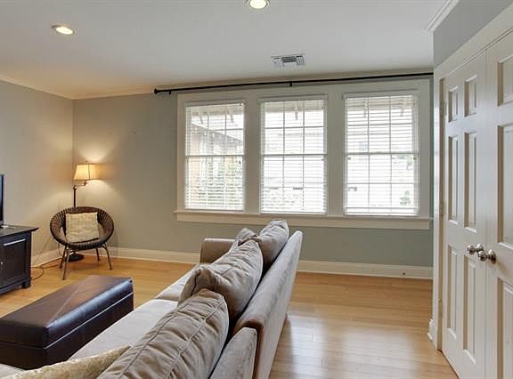 3rd image of 5607 Prytania St APT H