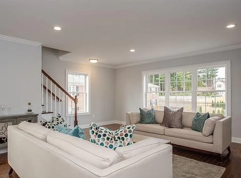 777 N Main St #9 — Photo 5