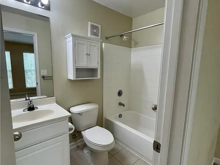 1725 Harvey Mitchell Pkwy S #1927 — Photo 8