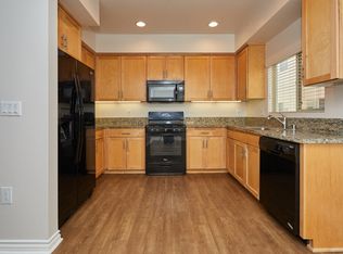Townhomes at Magnolia Woods, Sherman Oaks, CA 91403