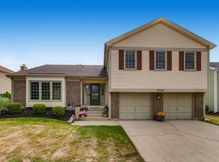 2328 Appleby Dr, Wheaton, IL