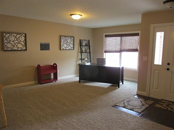 3rd image of 8211 Queenboro Ct