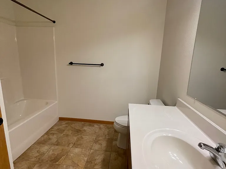 3809 Cliffside Dr #4 — Photo 6