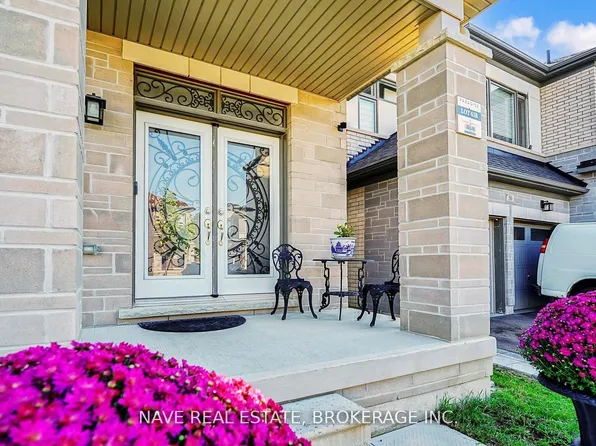 52 Conarty Cres, Whitby, ON L1P 0L4