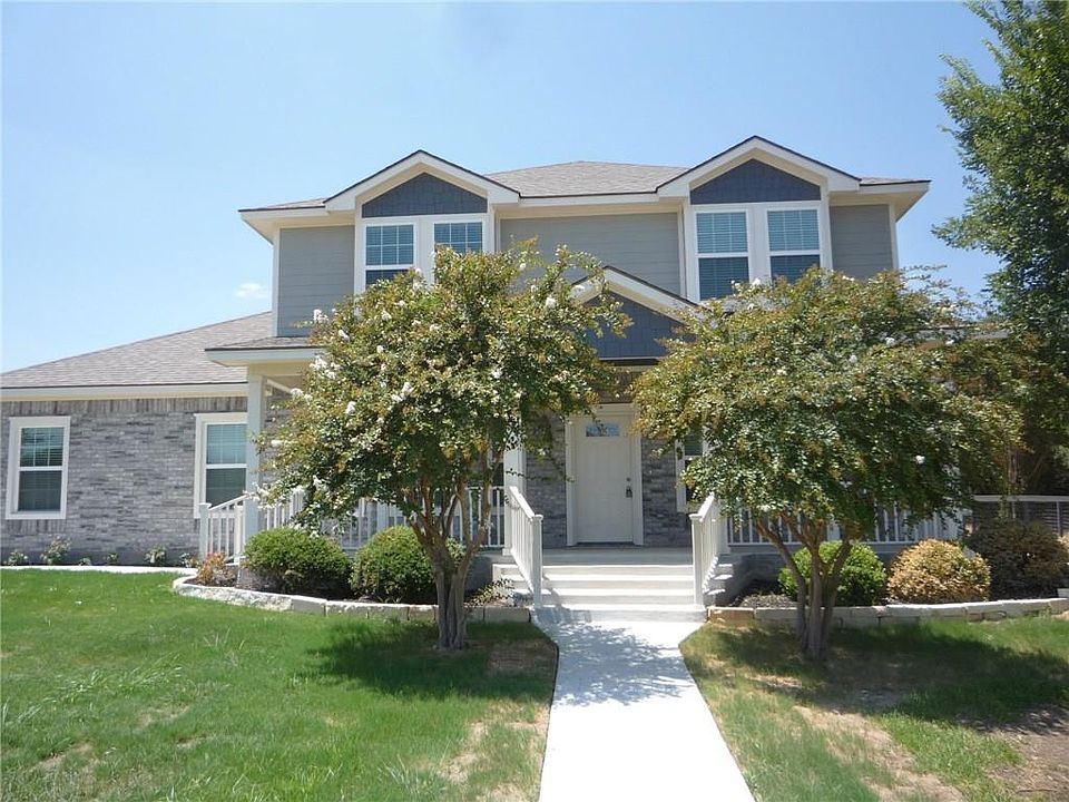 1st image of 340 Miramar Cir