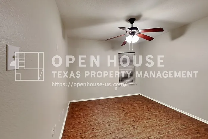 423 Butternut Dr — Photo 16