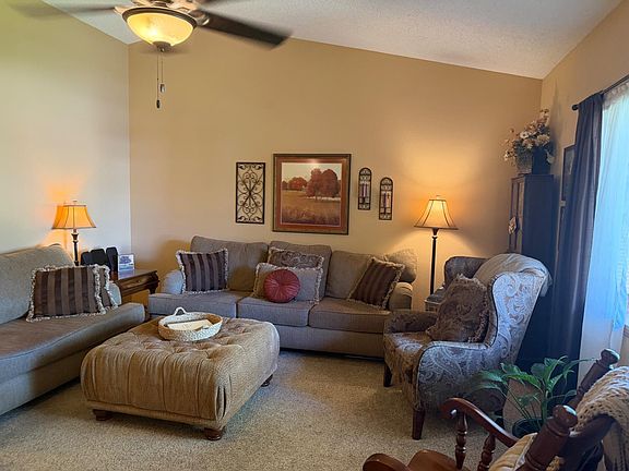 4th image of 2440 Aster Ln