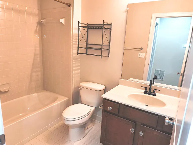 20792 Exchange St — Photo 38