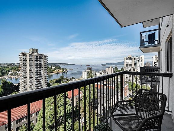 2nd image of 1146 Harwood St #1008