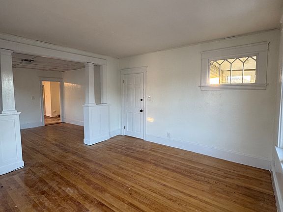 4th image of 16 Palm St #3