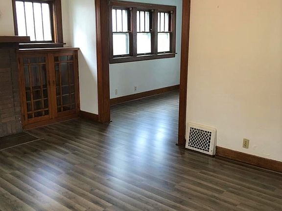 5th image of 1017 Johnson St