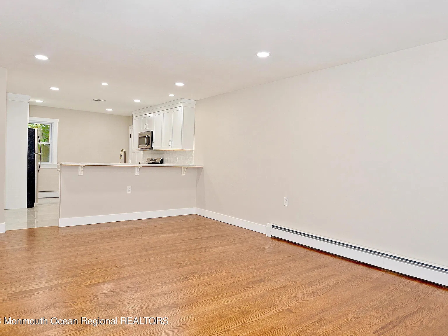 2 bed, 896 sqft, $2,150 — Photo 3