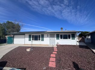 860 S Alessandro St, Hemet, CA 92543