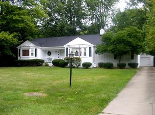 2529 Ridgewood Rd, Akron, OH 44313