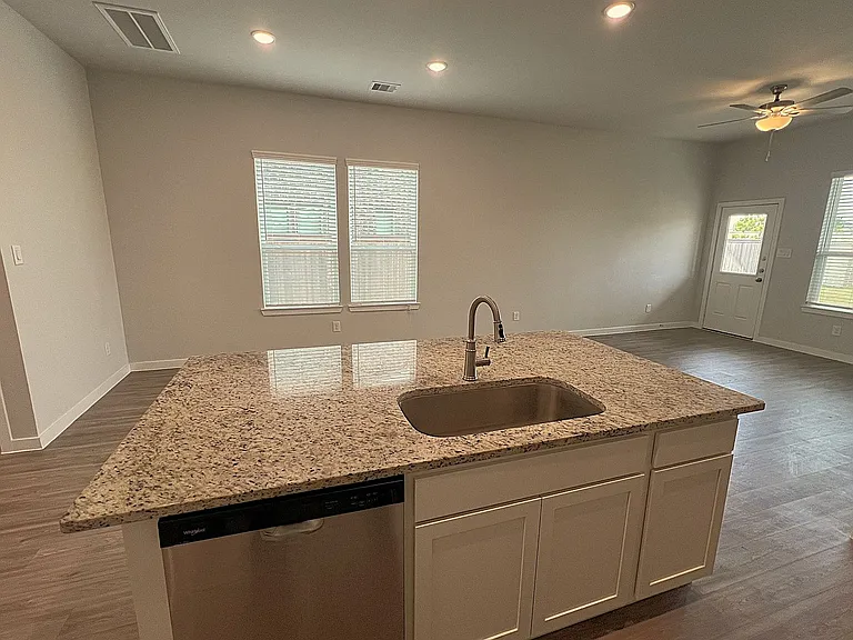 21158 Staked Plains Dr — Photo 9