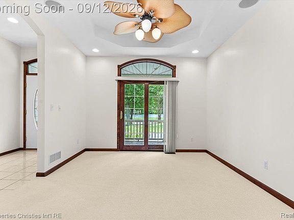5th image of 1143 Brewster Rd