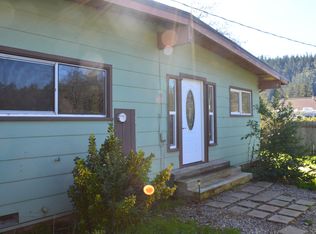 315 Redway Dr, Redway, CA 95560