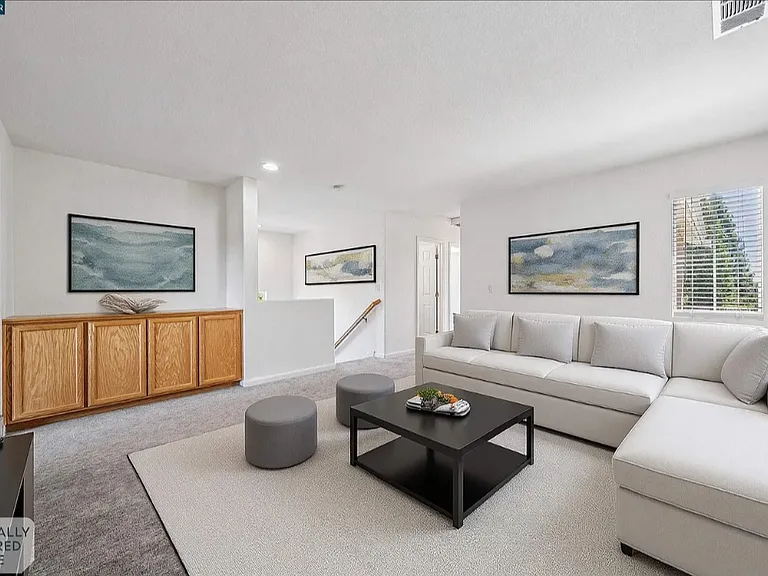 4000 Hiller Ln — Photo 4