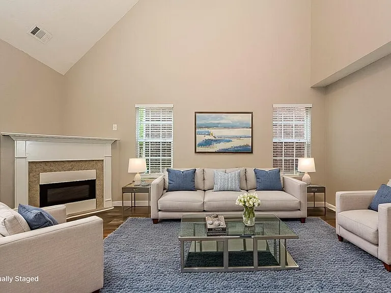2530 Walter Way — Photo 5